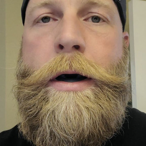 Snorva – Embout buccal anti-ronflement discret et confortable